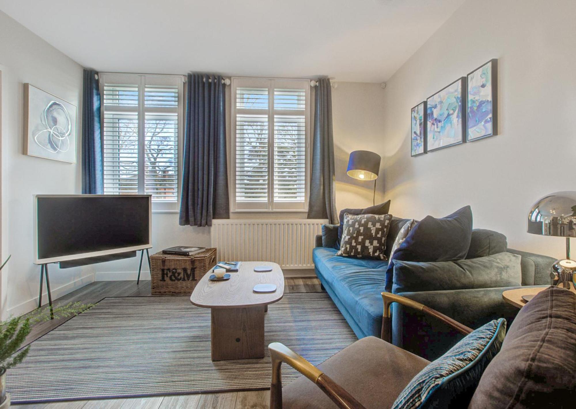Stylish, Business Traveller Friendly Apartment, With Free Parking And Netflix Φάρνμπορο Εξωτερικό φωτογραφία